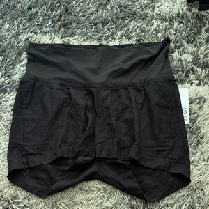 Old Navy Black Maternity Shorts XL
